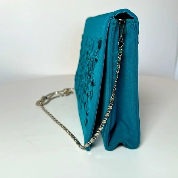 BEN MARC INTERNATIONAL satin clutch velvet vines and flowers embroidered pretty - Picture 8 of 15